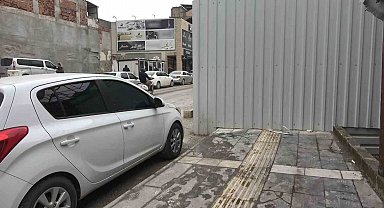 Kaldırım işgalleri vatandaşlara pes dedirtiyor