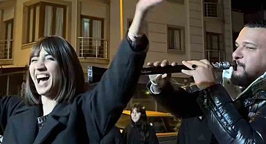 Kanseri yendi, davul-zurna ile kutladı