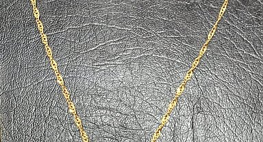 Kapkaç şüphelisi çaldığı kolyeyle yakalandı