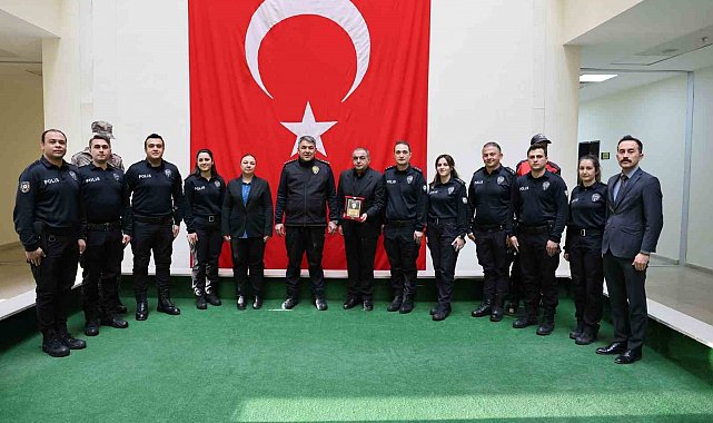 Karaburun'dan personele vefa