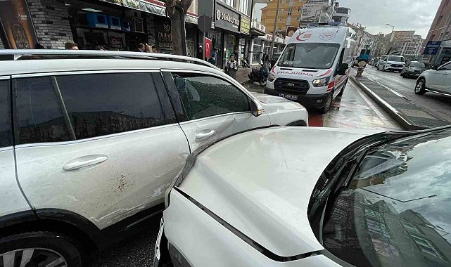 Karaman'da cipler çarpıştı: 1 yaralı