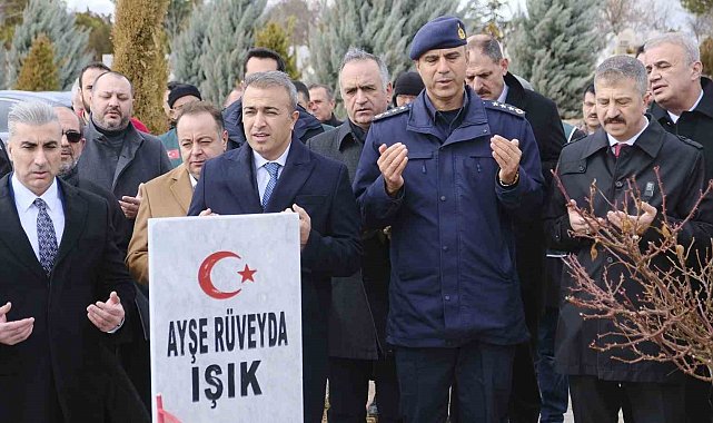 Karaman'da depremde hayatını kaybedenler için anma programı düzenlendi