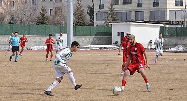 Kars 36 Spor: 2 Doğubayazıt Spor: 1