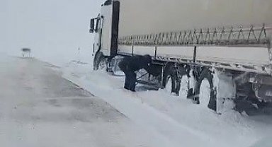 Kars'ta kar, kazaları beraberinde getirdi