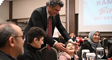 Kartepe'de Ramazan ayının ilk iftarında şehit aileleri ve gaziler bir araya geldi