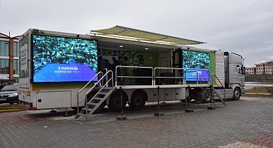 Kastamonu Üniversitesi'nde "çevre tırı" öğrencilerle buluştu