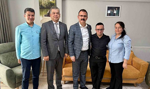 Kaymakam Ateş, öğrencilerin evine konuk oldu