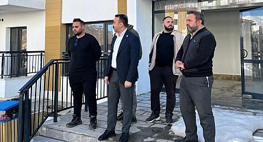 Kaymakam Pelvan deprem konutlarında incelemelerde bulundu