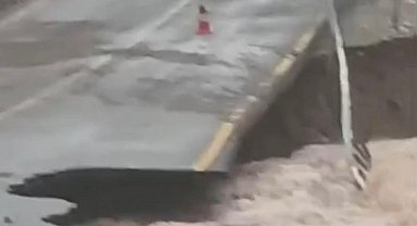 Kayseri'de sel yolu çökertti