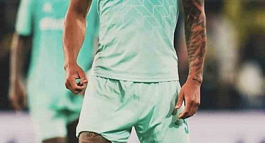 Kayserispor'da Rus golcü Onugkha kadro dışı kaldı