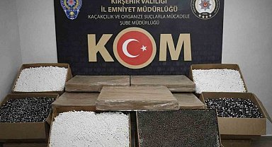 Kırşehir'de 90 bin dal doldurulmuş makaron ele geçirildi