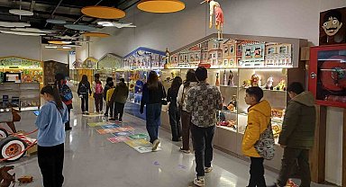 Kış kulübü bilim merkezini inceledi