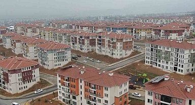 Kısa sürede evleri teslim edilen Nurdağılı depremzedelerden devlete teşekkür