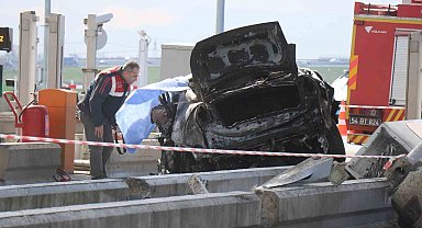 KMO'da feci kaza: Bariyerlere çarptı alev aldı, sürücü olay yerinde hayatını kaybetti