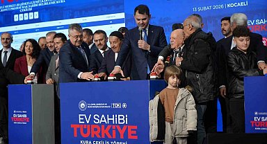 Kocaeli'de 10 bin 340 sosyal konutun kura çekimi Bakan Kurum'un katılımıyla yapıldı