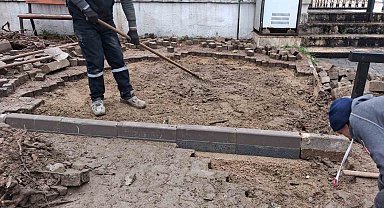 Koçarlı'da bozuk yollar onarıldı, Cihanoğlu Camii çevresi yeniden düzenlendi