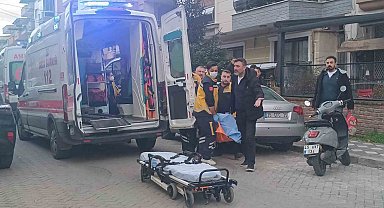 Kocasını evde ölü bulunca baygınlık geçirdi: Yakınları ulaşamayınca itfaiyeyi aradı