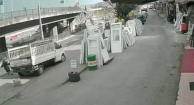 Köpekten kaçmaya çalışan üniversite öğrencisine belediye otobüsü çarptı