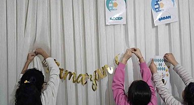 Koruma altındaki çocuklar evlerini Ramazan ayı için süsledi