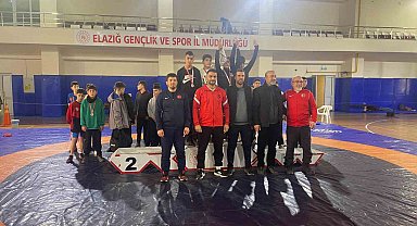 Kovancılar güreş takımı Elazığ'da 8 altın madalyayla zirveye çıktı