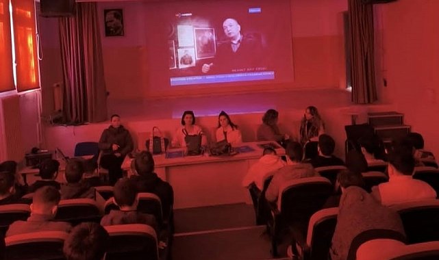 Köyceğiz'de öğrencilere belgesel gösterimi düzenlendi