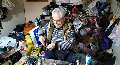 Köyceğiz'in son ayakkabı ustası, emekli oldu ama mesleğini bırakamadı