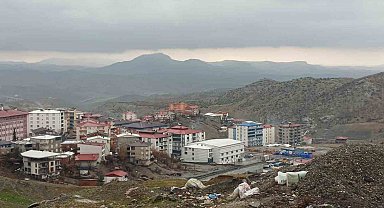 Kulp'ta yağmur ve kar etkili oldu: Heyelan ve çığ uyarısı yapıldı