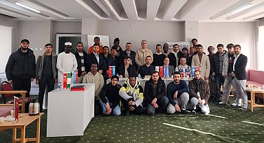 Kur'an aşıkları gönülleri mest etti