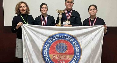 Kuşadası'ndaki okul aşçılık yarışmasında bölge birincisi oldu