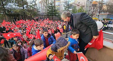 Kütahya'da 2. dönemin ilk dersinin konusu "Bayrak" oldu