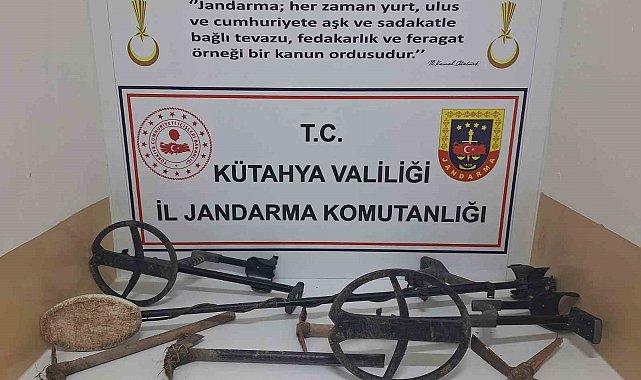 Kütahya'da jandarmadan tarihi eser operasyonu