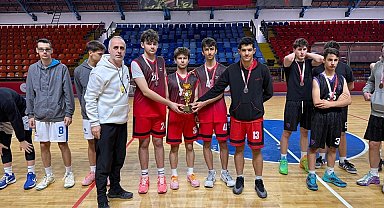 Kütahya'da Okullar Arası Gençler 3x3 Basketbol İl Birinciliği tamamlandı