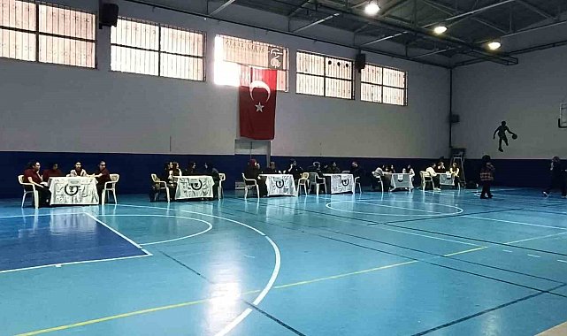 Kütahya'da "Korkma, Gençliğin Ruhu Burada" temalı bilgi yarışması düzenlendi