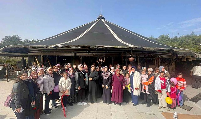 Kütahya'dan İzmir'e "Kadınlarımız Baş Tacımız" buluşması