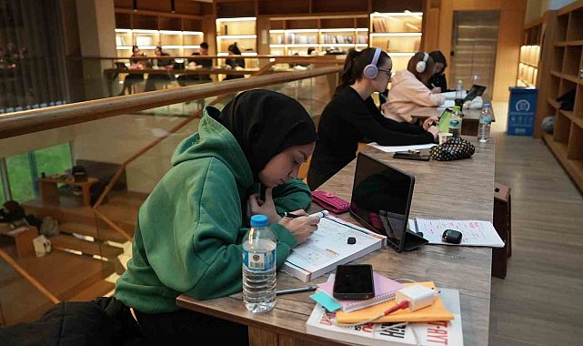 Kütüphaneler sahura kadar açık olacak