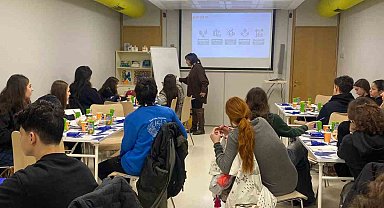 Lise öğrencilerine özel "İş'te Ekonomi" atölyeleri başladı