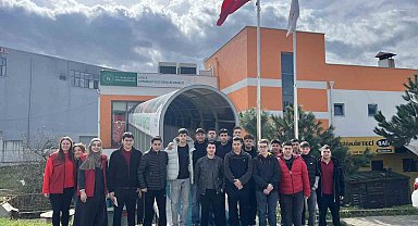 Liseliler gençlik merkezinde