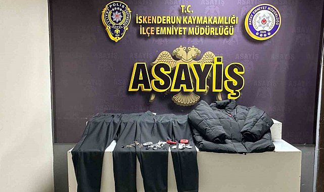 Mağazada ürünlerin alarmlarını tornavida ile sökerken yakalandı