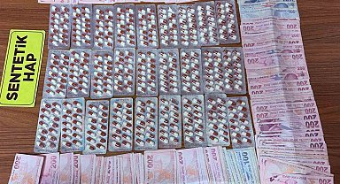 Malatya'da 457 adet sentetik ecza hap ve 234 gram uyuşturucu madde ele geçirildi
