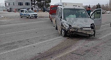 Malatya'da trafik kazası: 2 yaralı