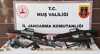 Malazgirt'te ruhsatsız silah operasyonu: 6 kişi tutuklandı