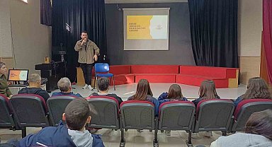 Manisa Ticaret Borsası Anadolu Lisesi'nden 'Akran Zorbalığı" semineri