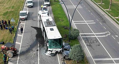 Manisa'da 3 araçlı zincirleme kaza: 5 yaralı