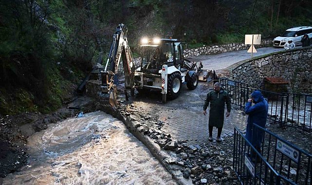 Manisa'da muhtemel taşkınlara karşı ekipler seferber oldu