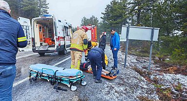 Manisa'da trafik kazası: 2 yaralı
