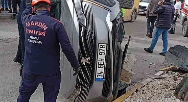 Mardin'de devrilen cipteki 2 kişi yaralandı