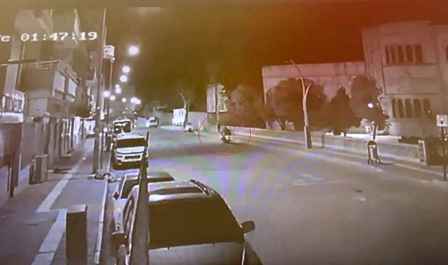 Mardin'de motosikletin kadına çarpma anı güvenlik kamerasına yansıdı