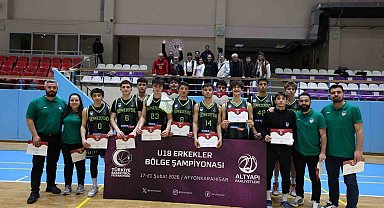 Merkezefendi Belediyesi U18 Erkek Basketbol Takımı Afyonkarahisar'da namağlup şampiyon oldu
