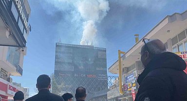 Mersin'de baca yangını korkuttu