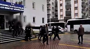 Mersin'de fuhuş operasyonu: 13 tutuklama